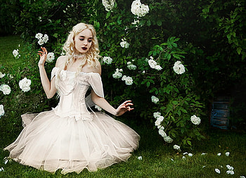 White_Queen, rose, lady, white, model, flowers, dress HD wallpaper