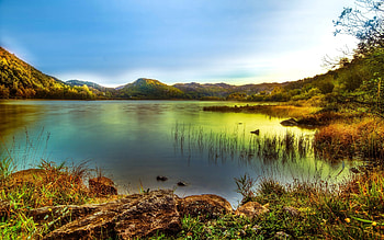 Lake Mountains, reeds, shurbs, trees, nature, rocks, lake, mountain HD wallpaper