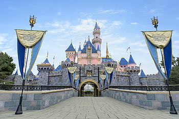 Enchanting Disneyland Cinderella Castle, Cinderella Castle, castle, man made, Disneyland HD wallpaper