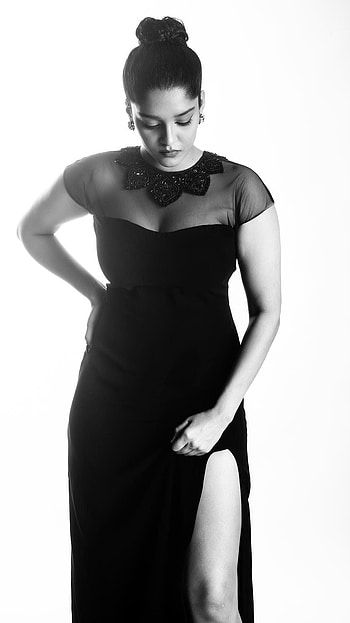 Rithikka singh, tamil actress, model HD phone wallpaper