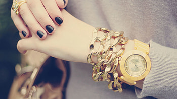 Decorations, Clock, Miscellanea, Miscellaneous, Hands, Girl, Manicure HD wallpaper