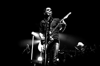 Placebo, Emotional journey, Raw lyrics, Evocative melodies HD wallpaper