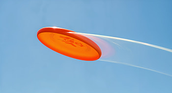 Frisbee in Flight, frisbee, sky, sports equipment HD wallpaper