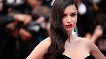 Adriana Lima, Celebrity resolution, quality, Glamorous superstar HD wallpaper