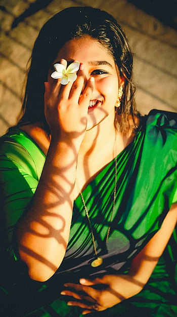 Aathira, mallu model, saree lover HD phone wallpaper