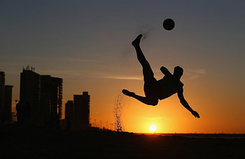 Somersaut kick in Summer, somersault, kick, summer, sunset HD wallpaper