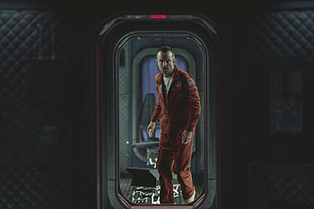 Black Mirror Inspired Space Drama, Aaron Paul, TV Show, Black Mirror HD wallpaper