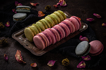 Macaron, sweet, biscuits, food, cream HD wallpaper