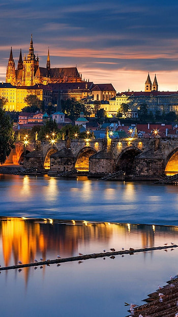 Captivating , Stunning visuals, Mesmerizing scenes, Prague in HD phone wallpaper