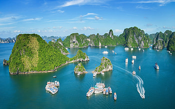 Halong Bay, que landscapes, Magnificent bay, Natural wonders HD wallpaper