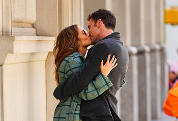 Jennifer Lopez, Ben Affleck, Relationship insights, Open up HD wallpaper