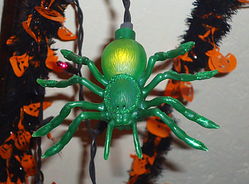 Halloween Spider, halloween, spider, orange, green HD wallpaper