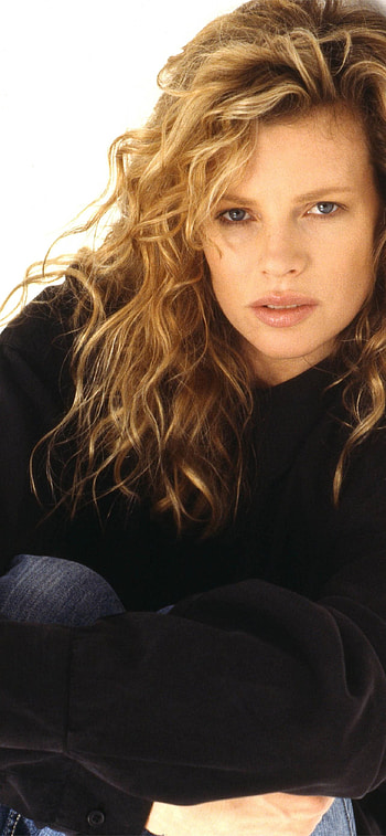 Kim Basinger, , Captivating beauty, Timeless allure HD phone wallpaper