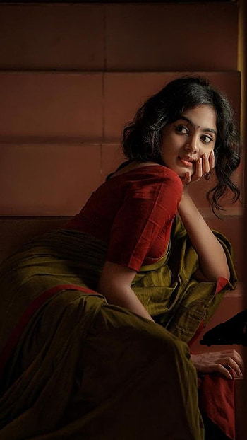 Devika, Devu, actress, beautiful, beauty, saree, mallu HD phone wallpaper