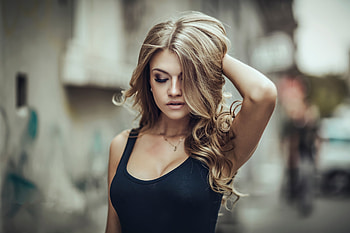 Mariia Markova Hands On Head Depth Of Field , girls, model, depth-of-field HD wallpaper