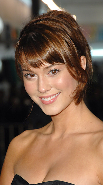 Mary Elizabeth Winstead, hollywood actress, cleavage HD phone wallpaper