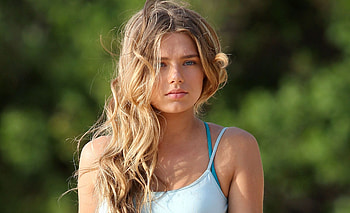 Blonde and gorgeous, Indiana Evans, actress HD wallpaper
