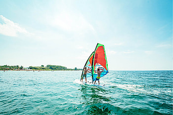 VDWS windsurfing workbooks, Professional windsurf training, Supreme surf courses, Expert guidance HD wallpaper