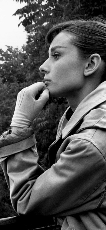 Celebrity icon, Audrey Hepburn, Glamorous , Stunning visuals HD phone wallpaper