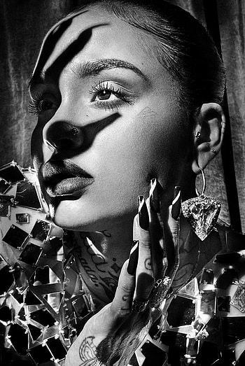 Kehlani, Ready to impress, Captivating presence, Conversational masterpiece HD phone wallpaper