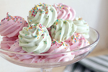 Meringues, Sweet, Delicious, Dessert HD wallpaper