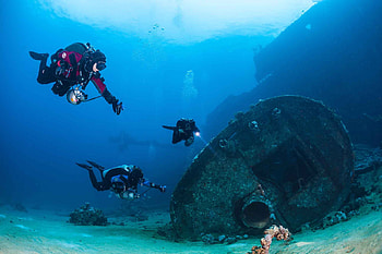 Wrecked ship, Diving HD wallpaper