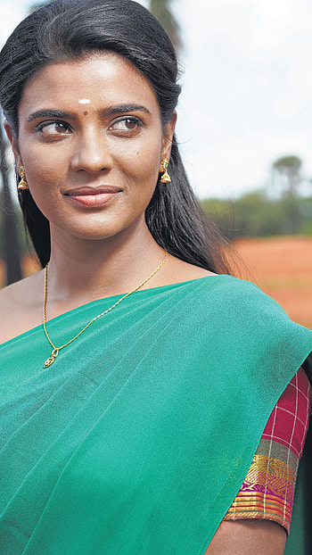 Aishwarya rajesh, tamil actress, dusky beauty HD phone wallpaper