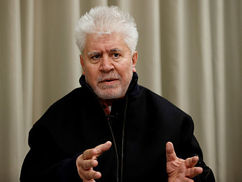 Apple, Pedro Almodovar, Story rights HD wallpaper