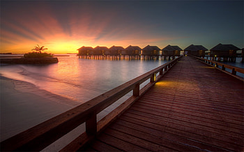 A Maldives Sunset, huts, pier, maldives, sunset, ocean HD wallpaper
