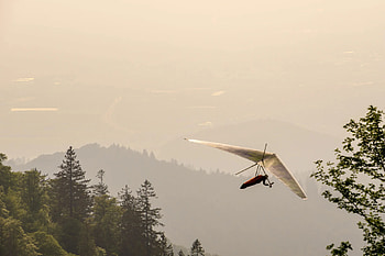 Hang Gliding news, Exciting headlines, Daily magazine updates, New Yorker HD wallpaper