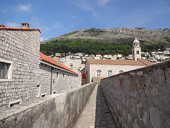 Dubrovnik section of wall, Mount Srd, Cable car HD wallpaper
