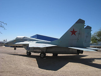 Pima-Air-and-Space-Museum-8, ussr, russian, mig, pima air museum HD wallpaper