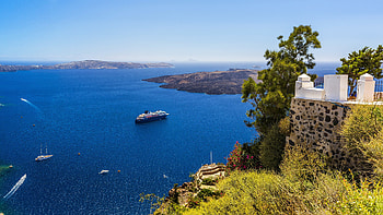 Santorini , Greek island bliss, Aegean Sea paradise, Caldera views HD wallpaper
