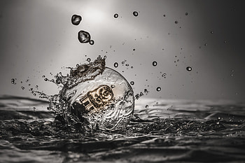 Light Bulb, water, graphy, bulb, light HD wallpaper