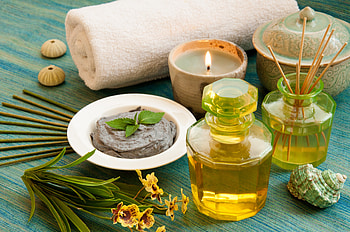 Massagge therapy, therapy, candle, green, massagge, spa, oil, cream, beauty HD wallpaper