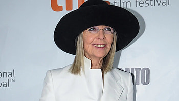 Diane Keaton, Amy Poehler friendship, Celebrity admiration, Unique bond HD wallpaper