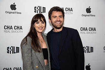 Cha Cha Real Smooth, 2022 Movie, Dakota Johnson, Premiere HD wallpaper
