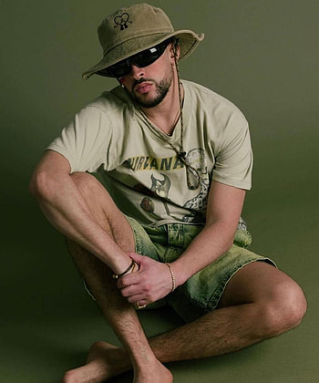 Bad bunny gree, trending, badbunny, green, benito, hot, camo HD phone wallpaper