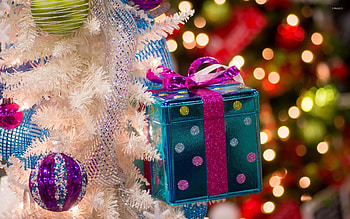 Small white Christmas tree in front of the Christmas lights HD wallpaper