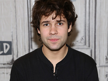 Brand dropouts, 13 dropped brands, HelloFresh, EA Sports, David Dobrik HD wallpaper