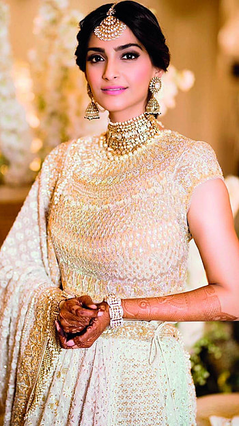 Sonam Kapoor, Beautfiul, Sonam Kapoor Beautiful, beautiful HD phone wallpaper