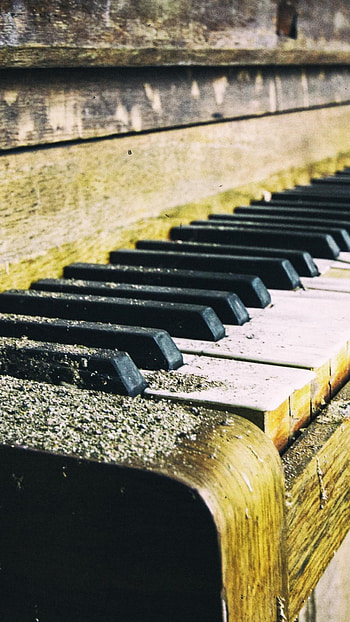 Piano, Old Sony Xperia, Classy , beauty HD phone wallpaper