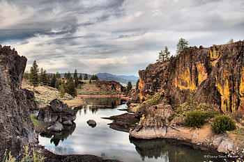 Stoned!, california, reflections, canyons, scenery, reflection, canyon, trees, cloud, landscape, frenchman lake, beautiful, tree, lake, lakes, pinetrees, pine, pretty, clouds, sky HD wallpaper