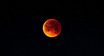 Stunning Lunar Eclipse - Ultra, lunar eclipse, moon, Night Sky, astronomy HD wallpaper