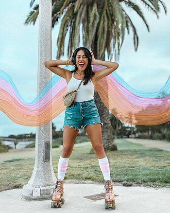 Rollerskating, Roller skating clothes, Fashion inspiration, Skater style HD phone wallpaper