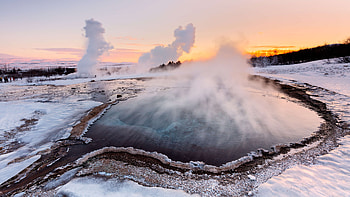 Strokkur Geyser In Iceland, nature, iceland, snow, sky, sunset, mountains HD wallpaper