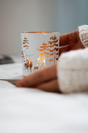 Trees, Deers, Miscellanea, Miscellaneous, Cup, Decoration, Mug HD phone wallpaper