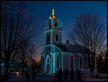 Christmas Light, night, blue, house, beautiful, people, church, red, trees, christmas lightining HD wallpaper