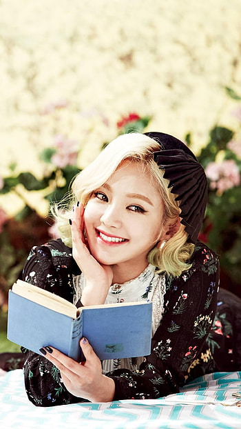 Hyoyeon, SNSD member, Tumblr queen, Girls' Generation HD phone wallpaper