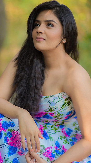 Sreemukhi, telugu actress, anchor HD phone wallpaper